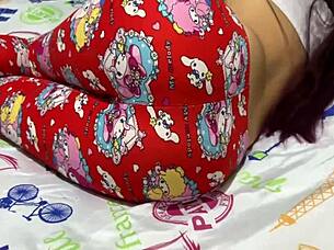 I loves seeing my stepdaughta's huge ebony ass in pajamas