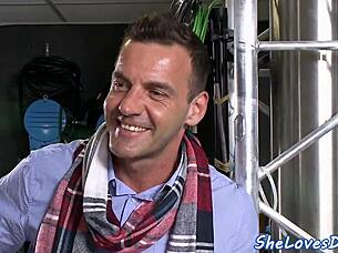 Petite babe banged in threeway double penetration