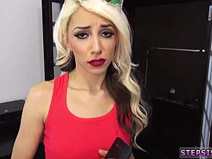 Gorgeous Teen Cum HD with Tiny Molly XXX