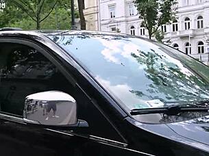 Ria Sunn Enjoys Dp Threesome