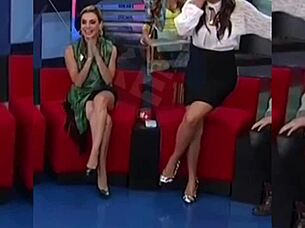 I accidentally saw Paola Rojas' upskirt and couldn't look away