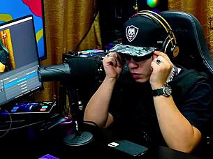 geisy dk shows off her beautiful back tattoo and commands ruan to put her on all fours for outdoor sex