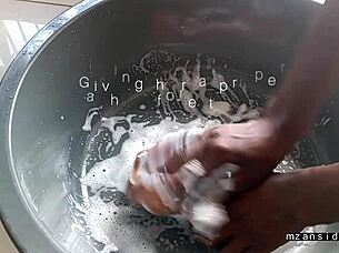 Watch me creampie this sexdoll behind the scenes?