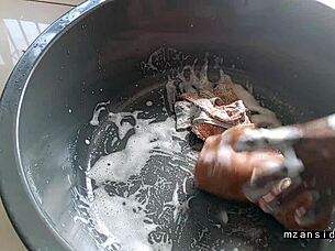 Watch me creampie this sexdoll behind the scenes?