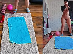 Naked Workout Spreading Ass – Get Fit or Frisky?