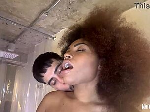 Mulata Brunette Teases In Motel Bathtub