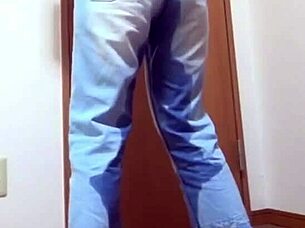 a girl pees her jeans because her bro is using the bathroom 🚽