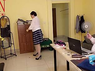 Regina Noir does yoga naked in office