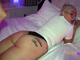 college babe jeyla spice rides itsthebeast dick instead of studying premium