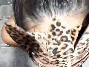 gozando e mijando na boca da safada with big cock