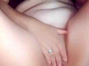 Orgasmo extra medi masturbates to orgasm after sex