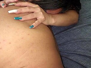 madrastra puta lets me cum inside her wet pussy