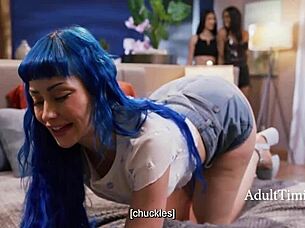 Girlfriend Receives Intense Oral After Family Dinner