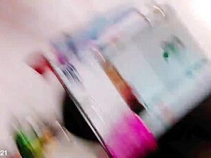 Sweet Teen Loses Virginity To Boyfriend!