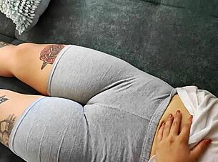 I touch and adore her fat vagina in leggings