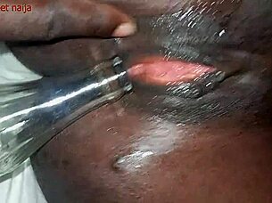 playing with ebony pussy 😏