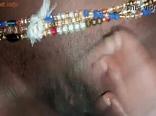 playing with ebony pussy 😏