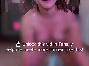 experimenting with a pussy workout on the beach with neighbors watching