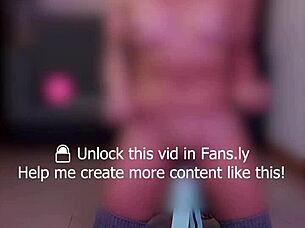 experimenting with a pussy workout on the beach with neighbors watching