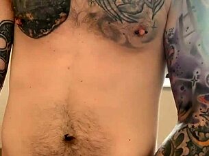 i'm jerkin off in the public bathroom, oh godd