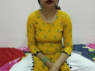 the neighbor accompanying me at home ate all my delicious pussy