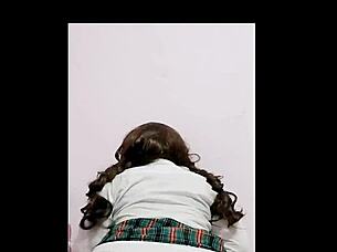 Can You Believe This School Girl's Wet Pussy Orgasm After Classes?