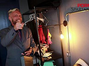 Ministro taxad vai te foder com deepthroat e anal