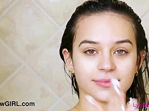 I watch this young couple's homemade blowjob and pussy creampie with monster cock in doggystyle