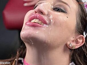 anna chambers hits vegas for a wild blowbang