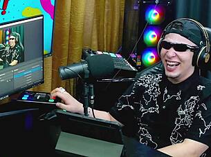 Nympho Viamms Rates Ruan's Huge Cock And Loves It!