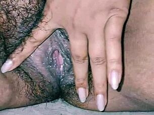 The hot desi bhabhi shows her big boobs