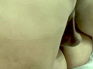 Mature BBW wife ENJOYS pussylicking in MISSIONARY and RIDING like a bitch