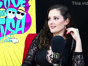 bota no cuzinho e nao tira bem devagarinho - foxy