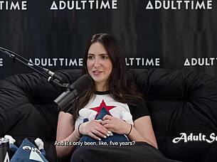 Chatting with cute Jane Wilde