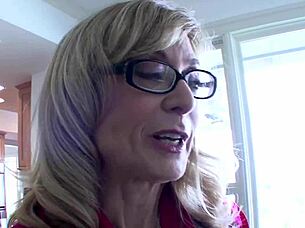 Nina Hartley and Ally Evans touch pussies! Skinny sluts lick in kitchen!