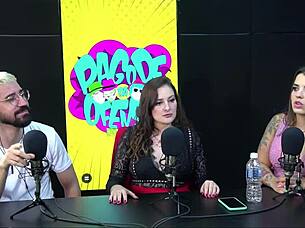 bota no cuzinho e nao tira bem devagarinho - foxy