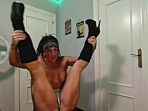 Muscular dominatrix dana x muscles commands cum in her boots during intense session.