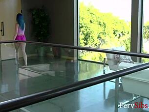 Teens Fight Over One Big Cock