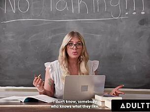 skinny teen european babe in solo action 😏