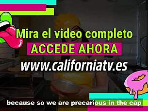 i saw clara wellen open the door naked for the motoboy