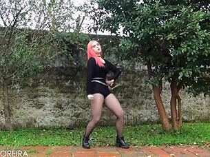 i love watching curvy latinas kiara mia and tru kait in a wild bedroom orgy