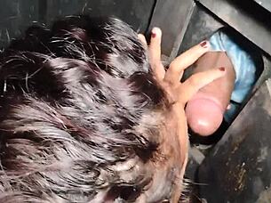 Levei minha prima especial na festa e meus amigos aproveitaram