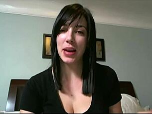 Jelena Jensen playing with big tits 😍