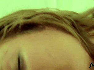 Masseuse with small tits fucks her client hard