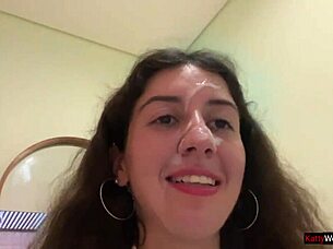 Dvě vdané ženy dělají trojku s černochem!