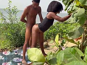 stranger asks for sex on the beach in public