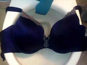 Step sister in 40dd bra receives cumshot