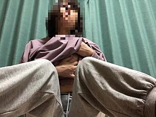 i show off my wet pussy masturbation