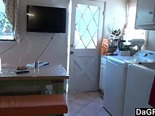 dagfs - hottie teen 18+ fucked in the kitchen after shopping