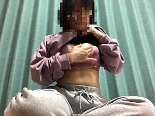 i show off my wet pussy masturbation